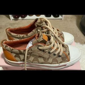 COACH signature sneakers ***USED***
